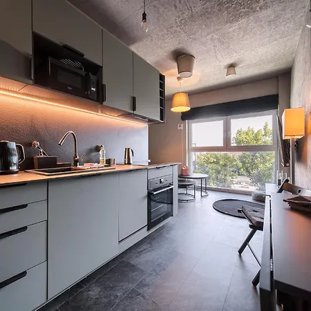 Magnolia Modern By Bookinghost * Wroclaw