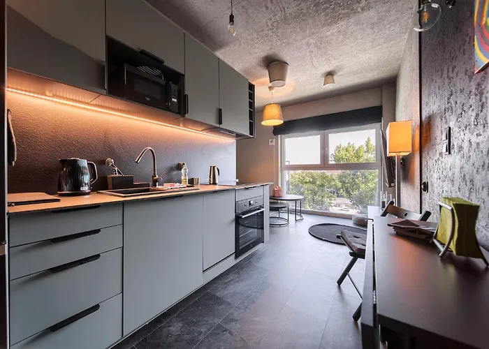 Magnolia Modern By Bookinghost * Βρότσλαβ