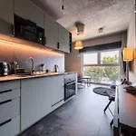 Magnolia Modern By Bookinghost * Wrocław