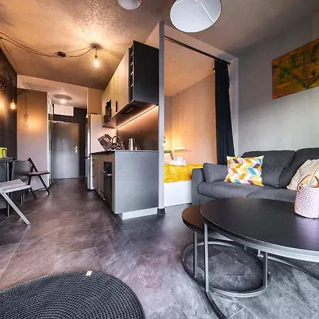 Magnolia Modern By Bookinghost ヴロツワフ